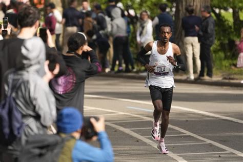 New record set at NYC Marathon; runners from Ethiopia, Kenya take titles